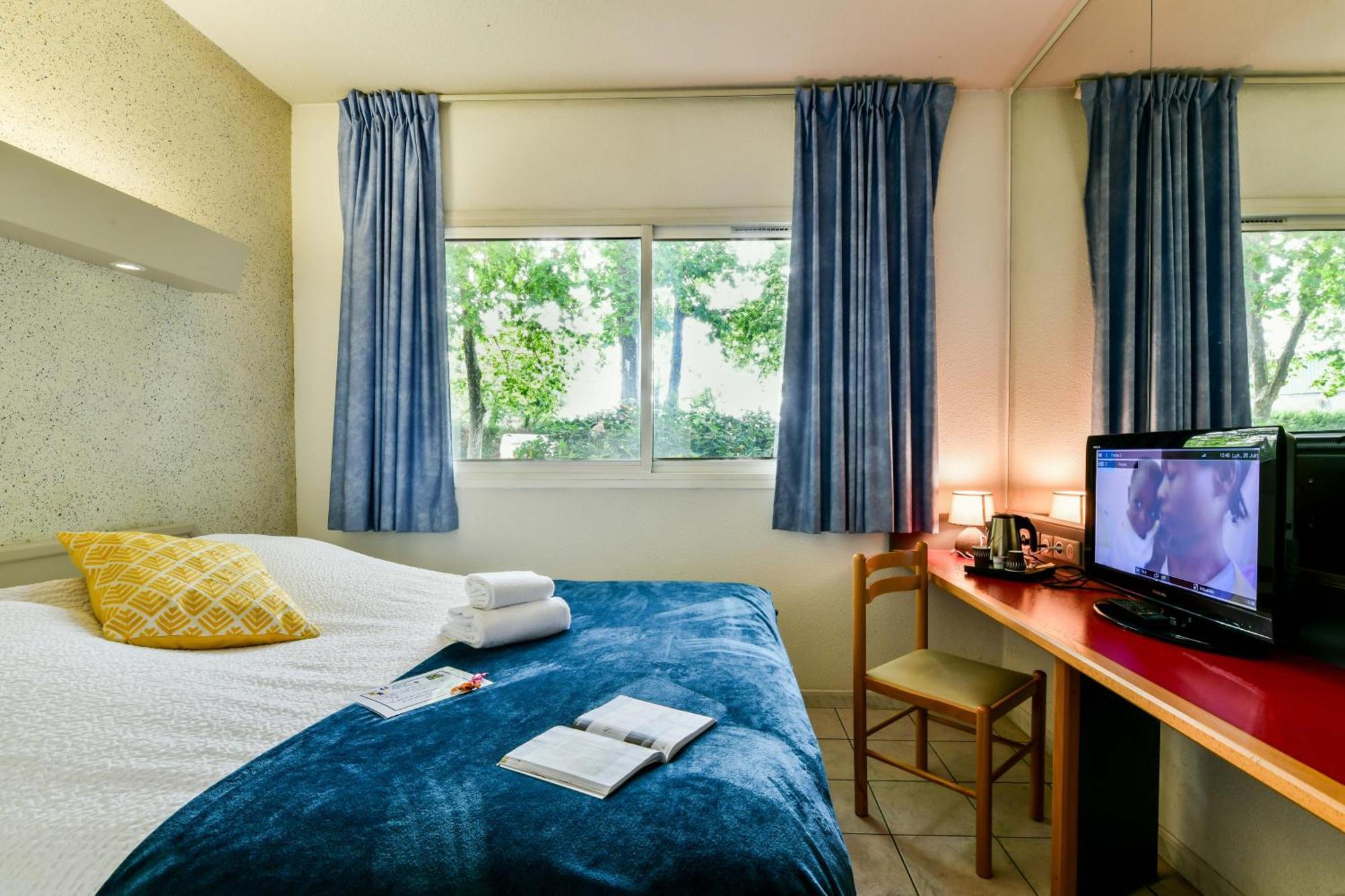 Logis Hotel & Restaurant Ludik Bergerac Buitenkant foto