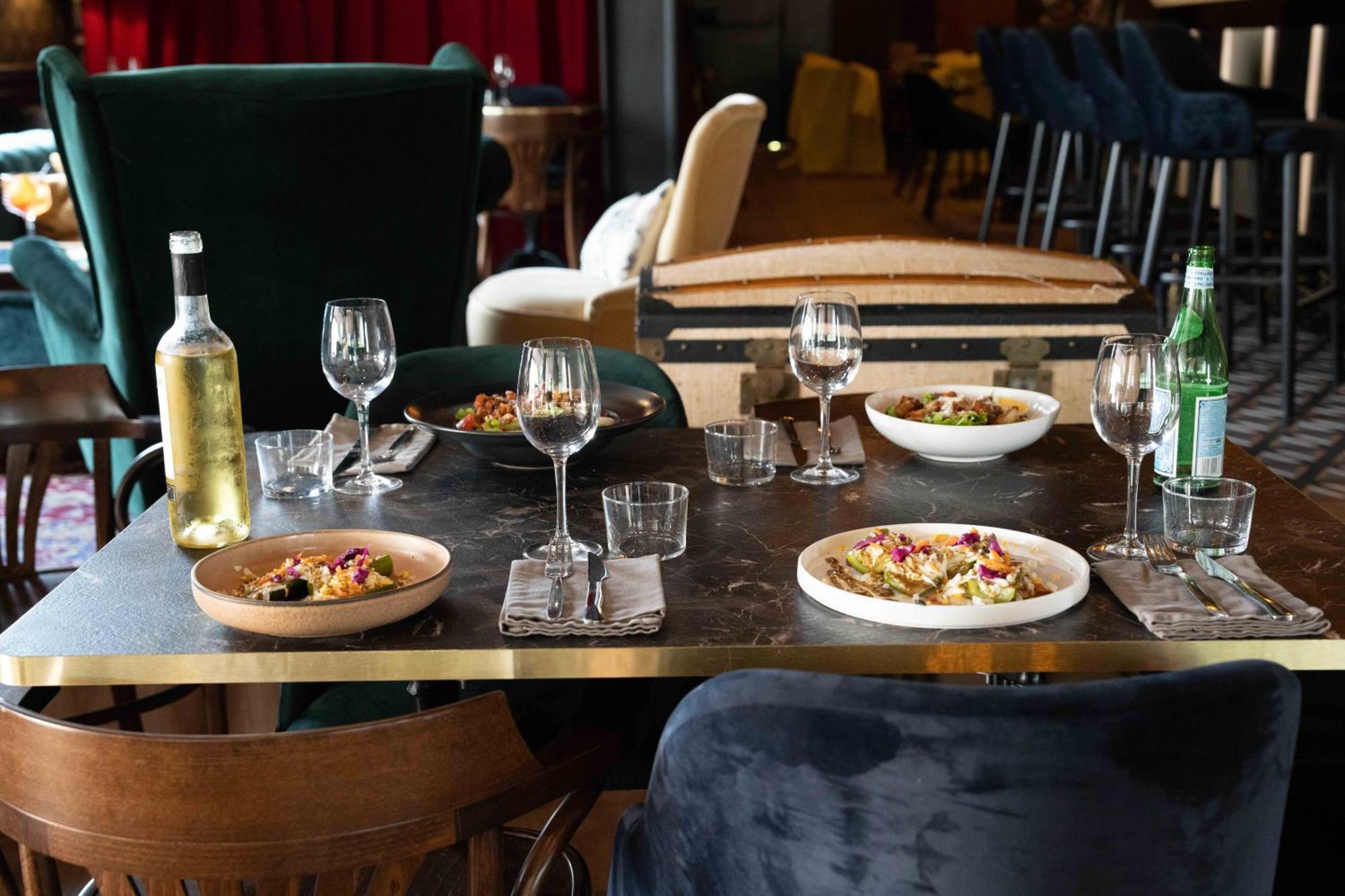 Logis Hotel & Restaurant Ludik Bergerac Buitenkant foto