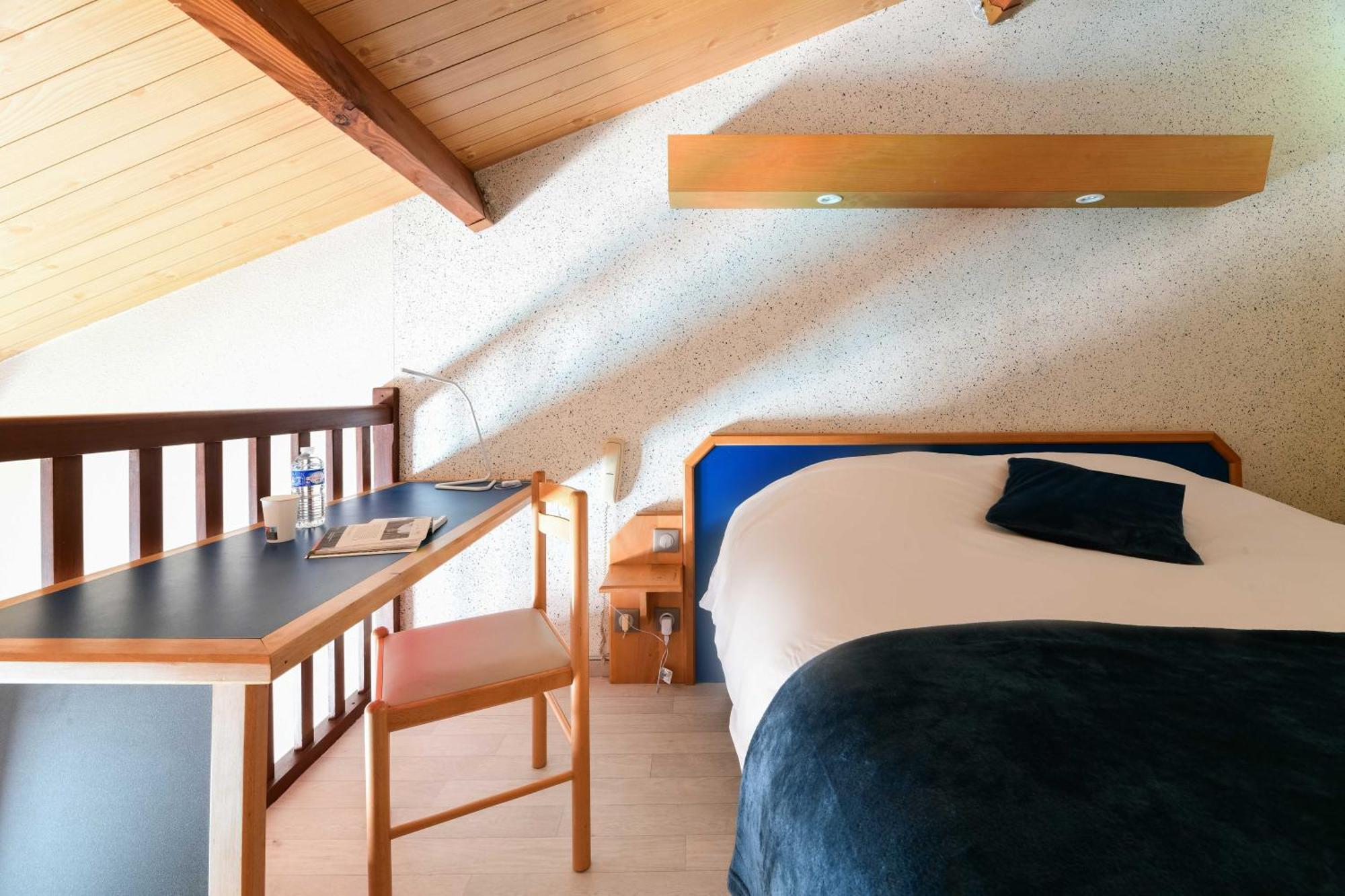 Logis Hotel & Restaurant Ludik Bergerac Buitenkant foto